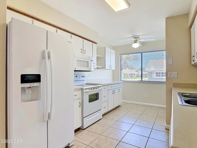 Building Photo - 49 Bogey Cir