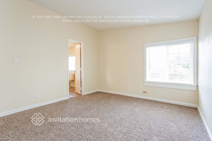 Building Photo - 1536 Emeric Ave