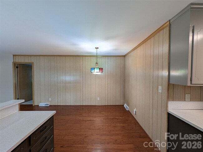 Building Photo - 103 Abingdon Cir