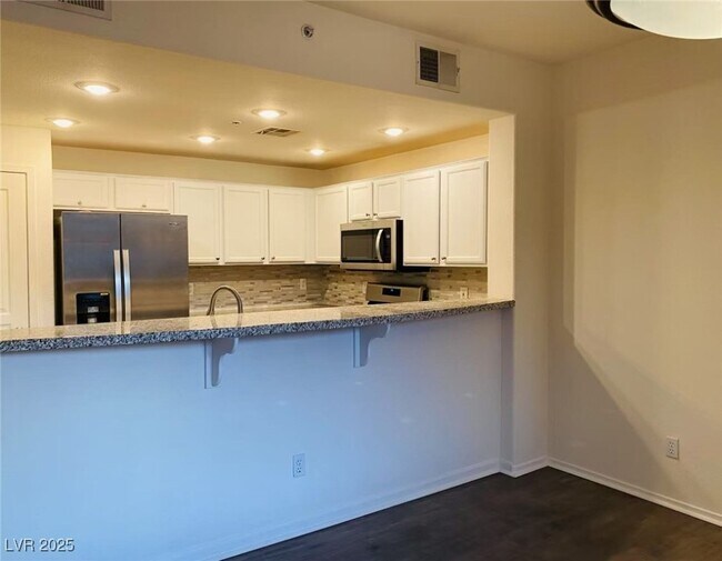 Building Photo - 908 Duckhorn Ct