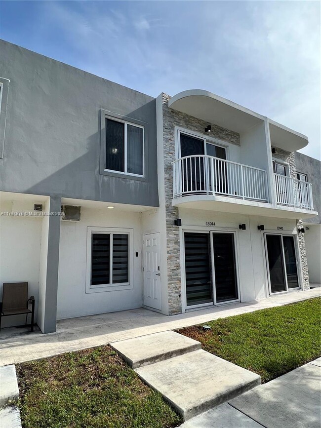 Building Photo - 13944 SW 259th Way