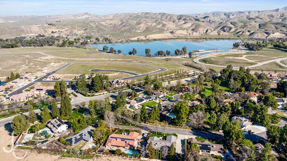 Building Photo - 12139 Cattle King Dr