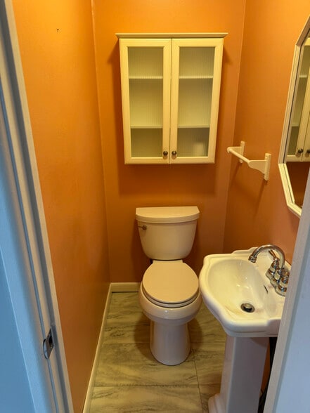 Building Photo - 856 Erford Rd