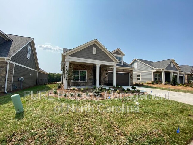 Building Photo - 9049 Treetop Wy NW