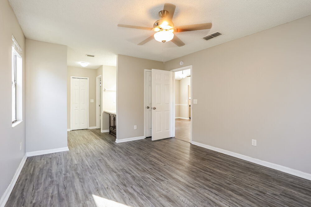 Building Photo - 1464 Rose Hill Dr W