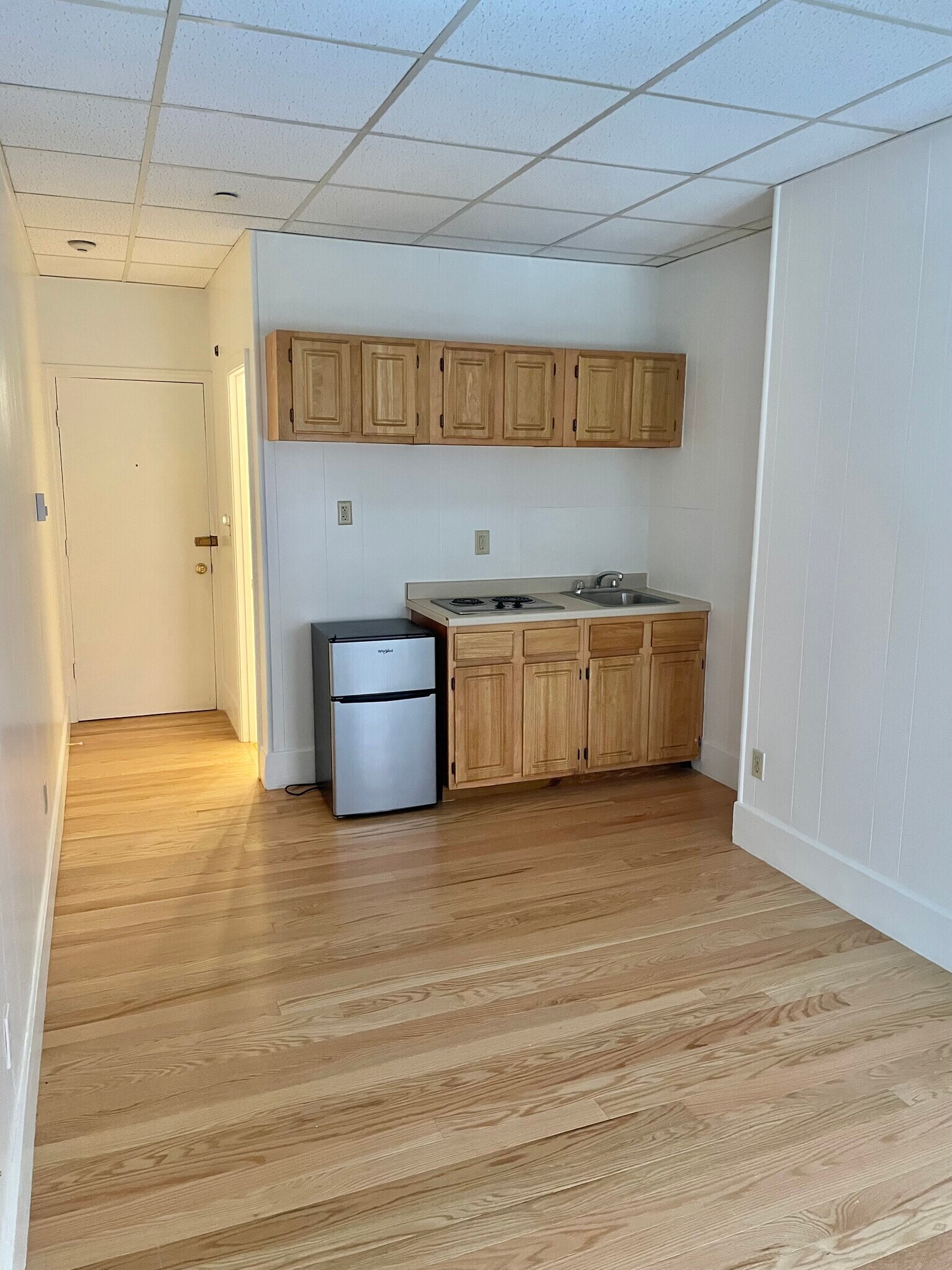 Building Photo - 272 Newbury St