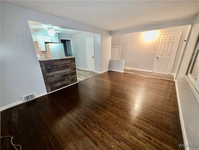 Building Photo - 35 Park Ave