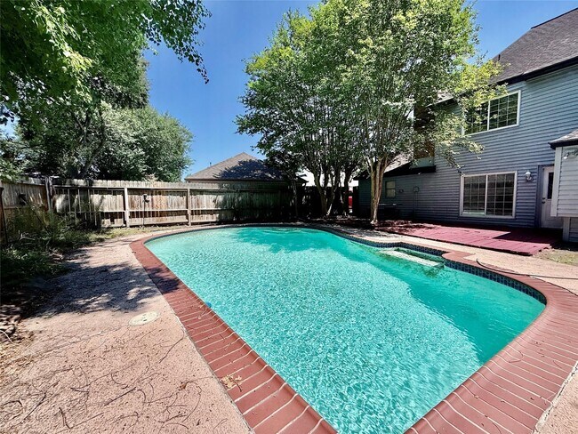 Building Photo - 6714 Brittany Park Ln