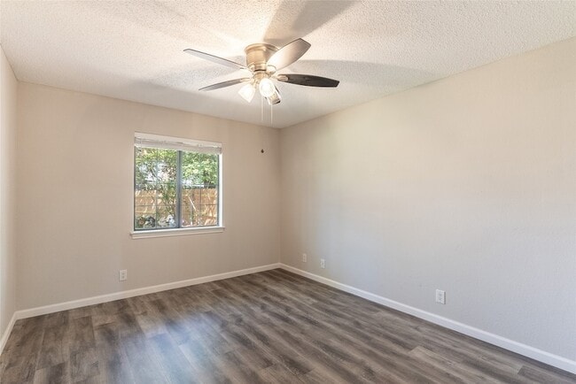 Building Photo - 5201 Rustle Leaf Dr