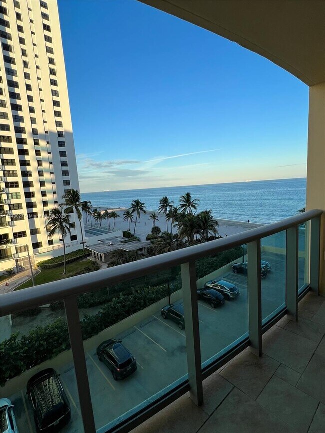 Building Photo - 2501 S Ocean Dr