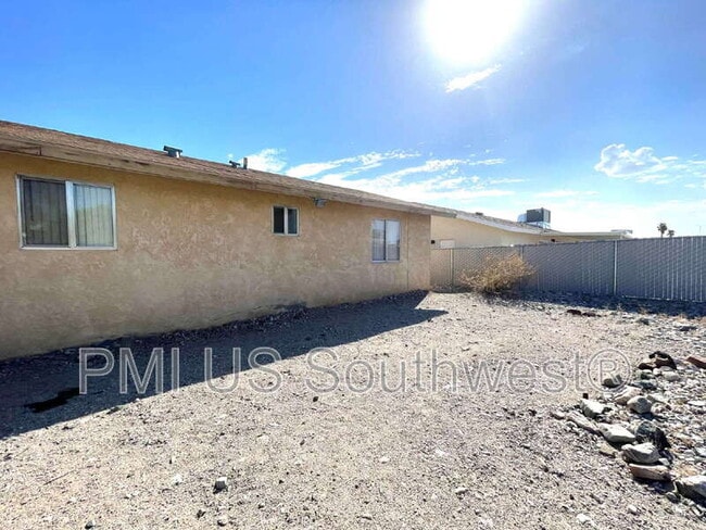 Building Photo - 2387 Alpine Dr