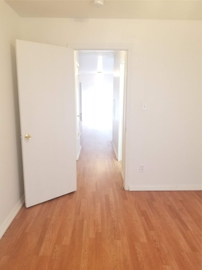 Building Photo - 107 Axis Deer Trail