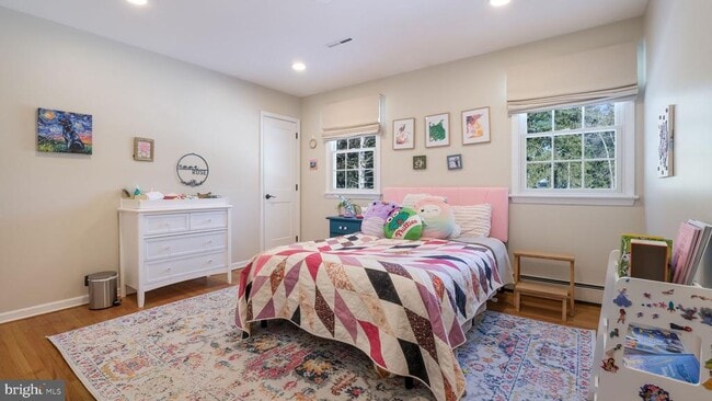 Building Photo - 154 Ash Way