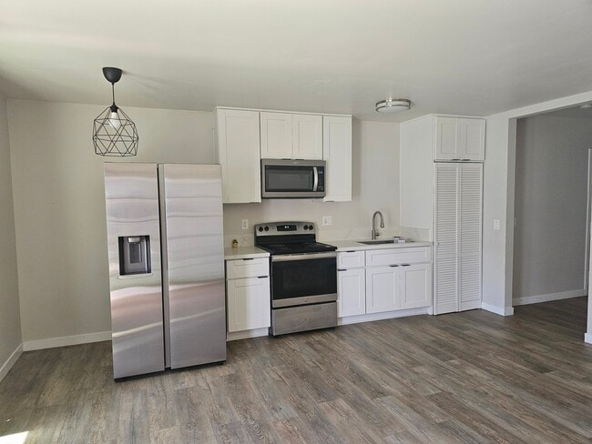Building Photo - 3106 Marmil Ave