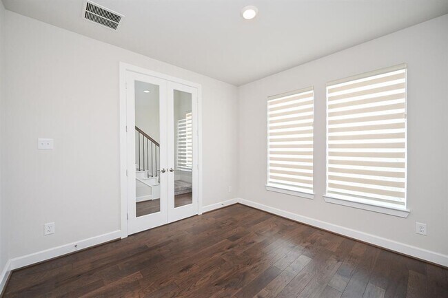 Building Photo - 21827 Erskine Peaks Pl