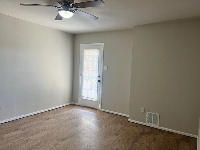 Building Photo - 3415 49th St