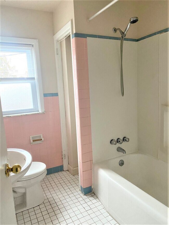 Building Photo - House for Rent in Folsom