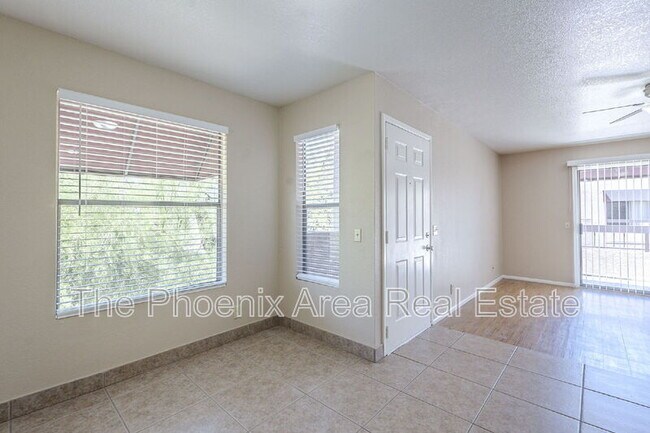 Building Photo - 16657 E Gunsight Dr
