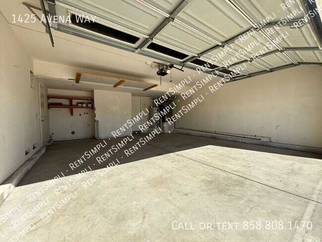 Building Photo - 4 BD 3 BA  San Jacinto Home.