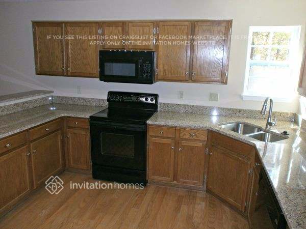 Building Photo - 1257 Moorfield Trce NW
