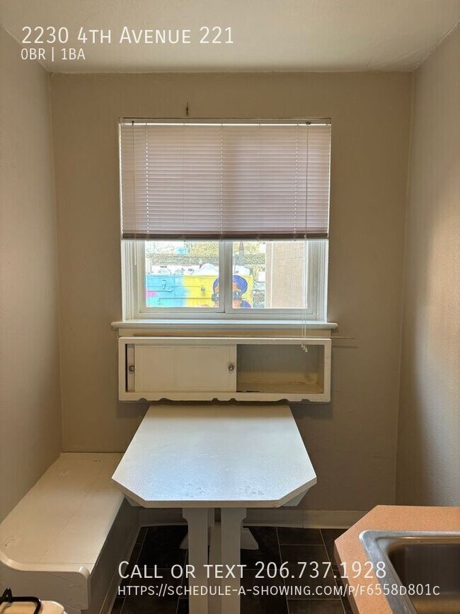 Building Photo - 2230 4th Ave