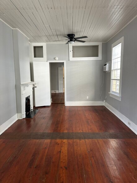 Building Photo - 7326 Freret St