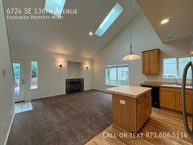 Building Photo - 6724 SE 136th Ave