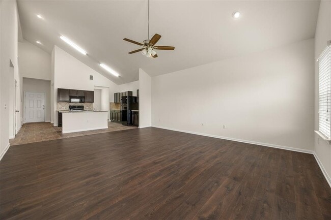 Building Photo - 404 Pentire Way