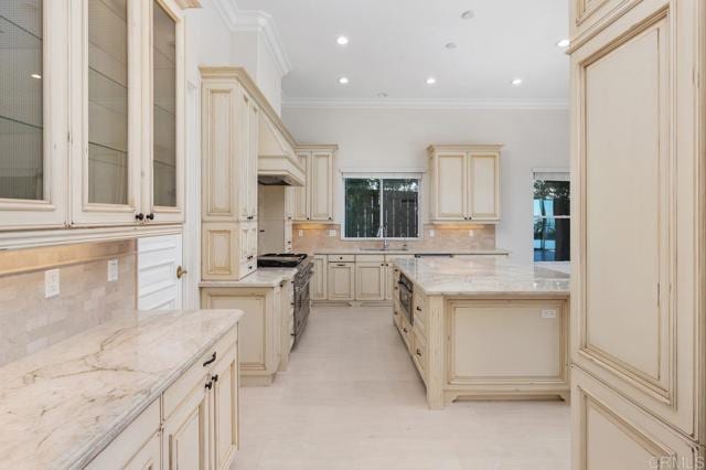 Building Photo - 5971 La Jolla Mesa Dr