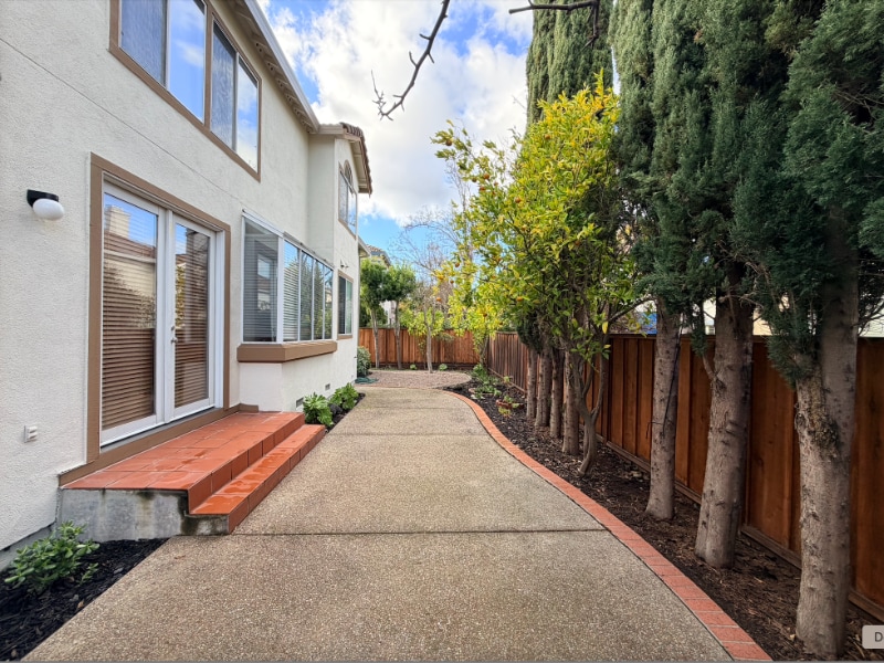 Building Photo - 317 Winged Terrace