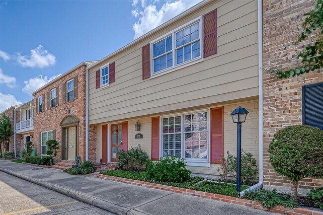 Building Photo - 6329 Del Monte Dr