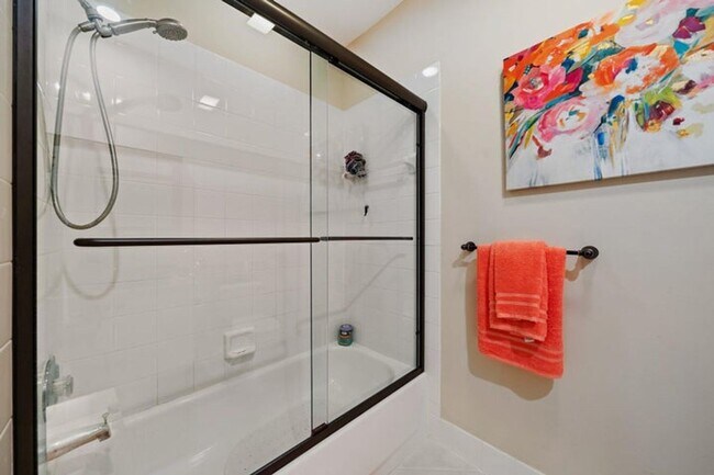 Building Photo - 2117 Tigris Dr