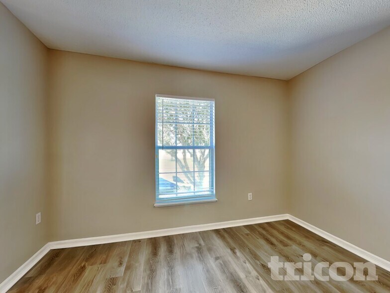 Building Photo - 3691 Wellington Ln