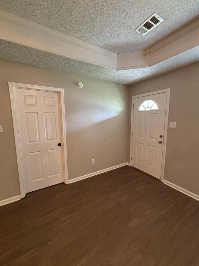 Building Photo - 39 Bud Grimes Dr