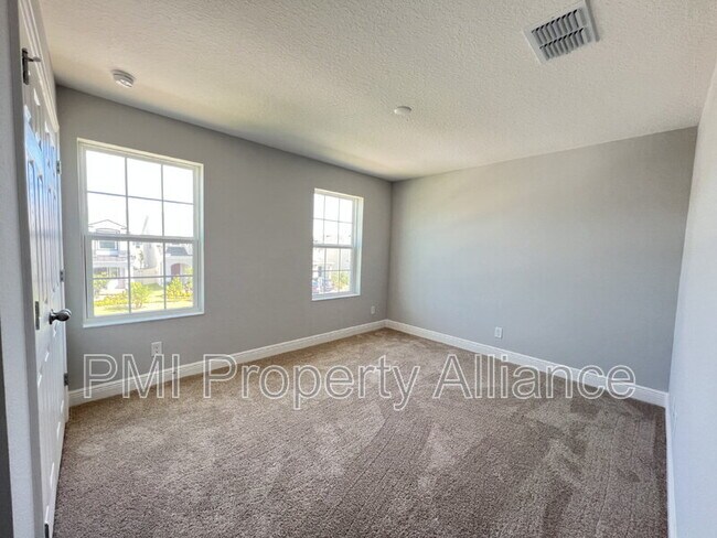 Building Photo - 14521 Crestavista Ave