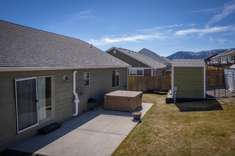 Building Photo - 807 Nebula St