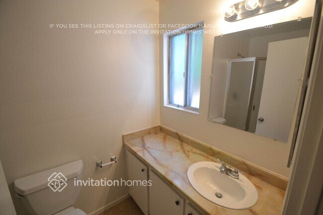 Building Photo - 519 Coot Ln