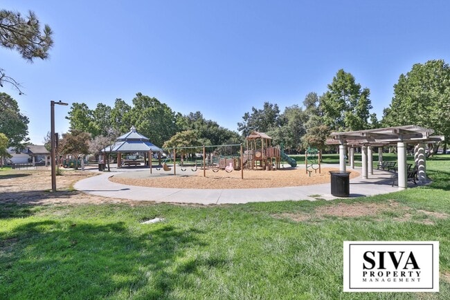 Building Photo - 202 Litchi Grove Ct