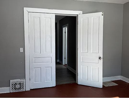 Building Photo - 1410 6th Ave