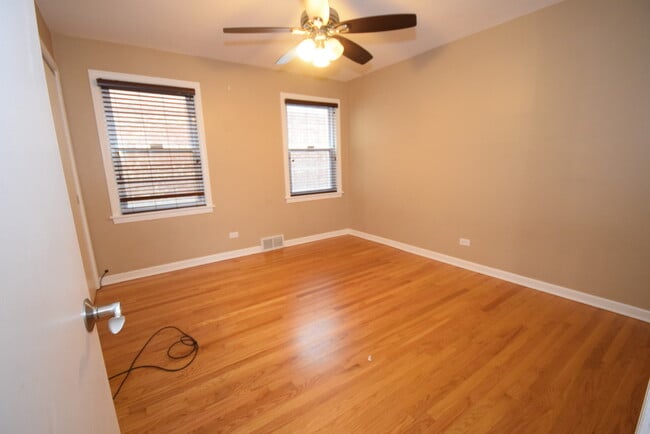 Building Photo - 5551 S Mason Ave