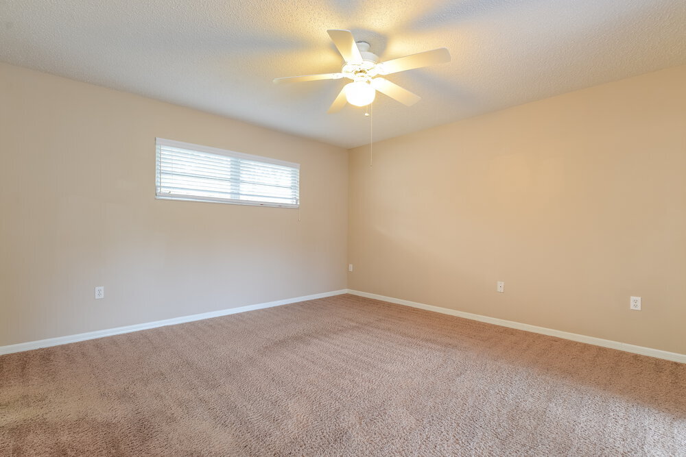 Building Photo - 1205 Oak Trace Dr