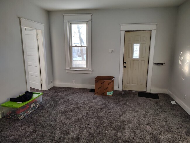 Building Photo - 1021 Liberty St