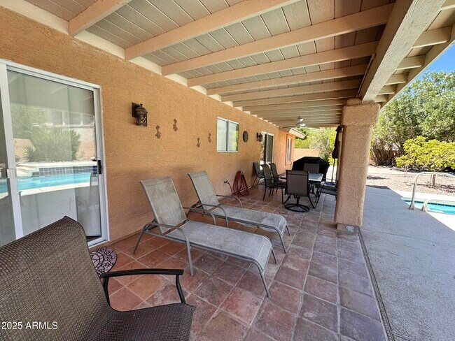 Building Photo - 16040 N Boulder Dr