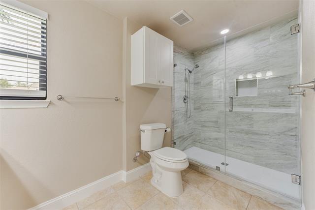 Building Photo - 2429 Towerwood Dr