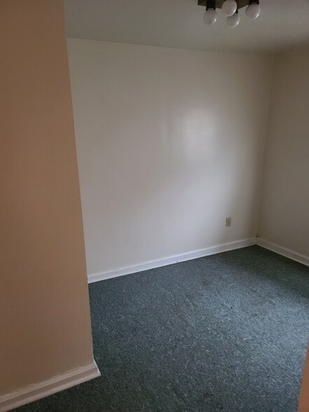 Office or storage - 48 W Wilson St