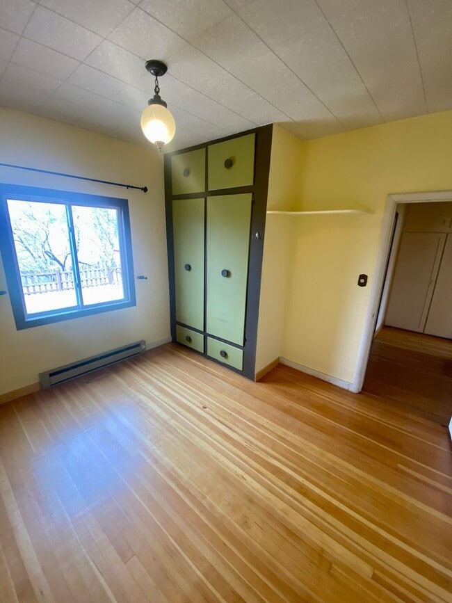 Building Photo - Whitefish River unfurnished 2 bedroom home!