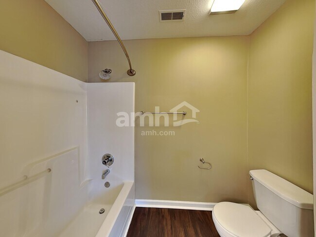 Building Photo - 6010 Woodmill Dr