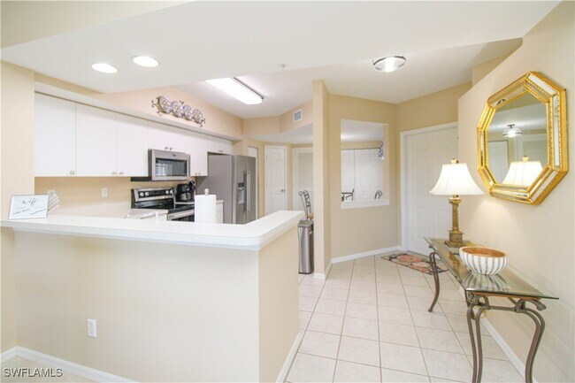 Building Photo - 5025 Cedar Springs Dr