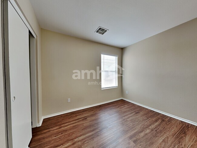 Building Photo - 11167 W Garfield St