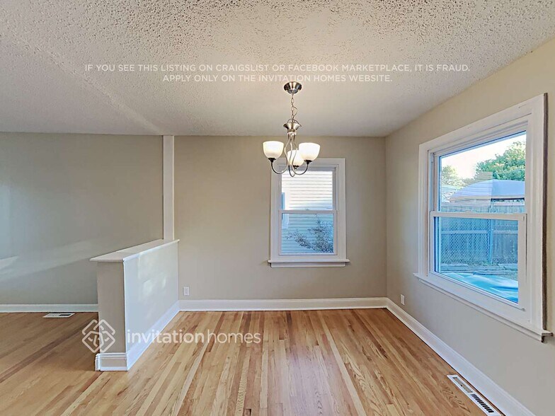 Building Photo - 9219 S 51st Ave